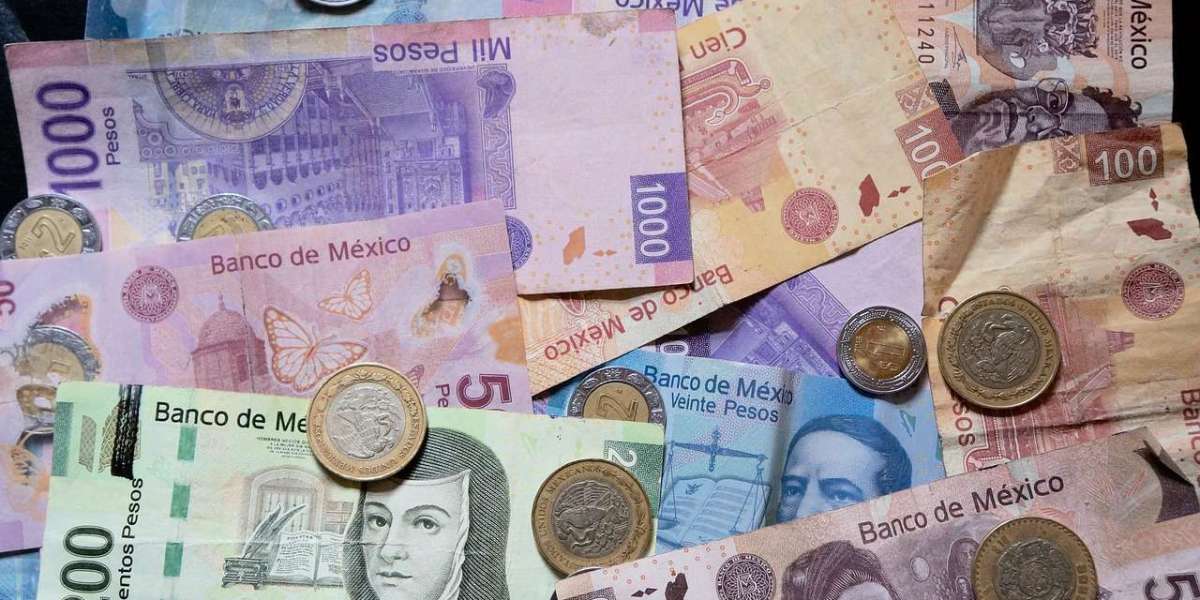 Обмен валюты в Мексике.